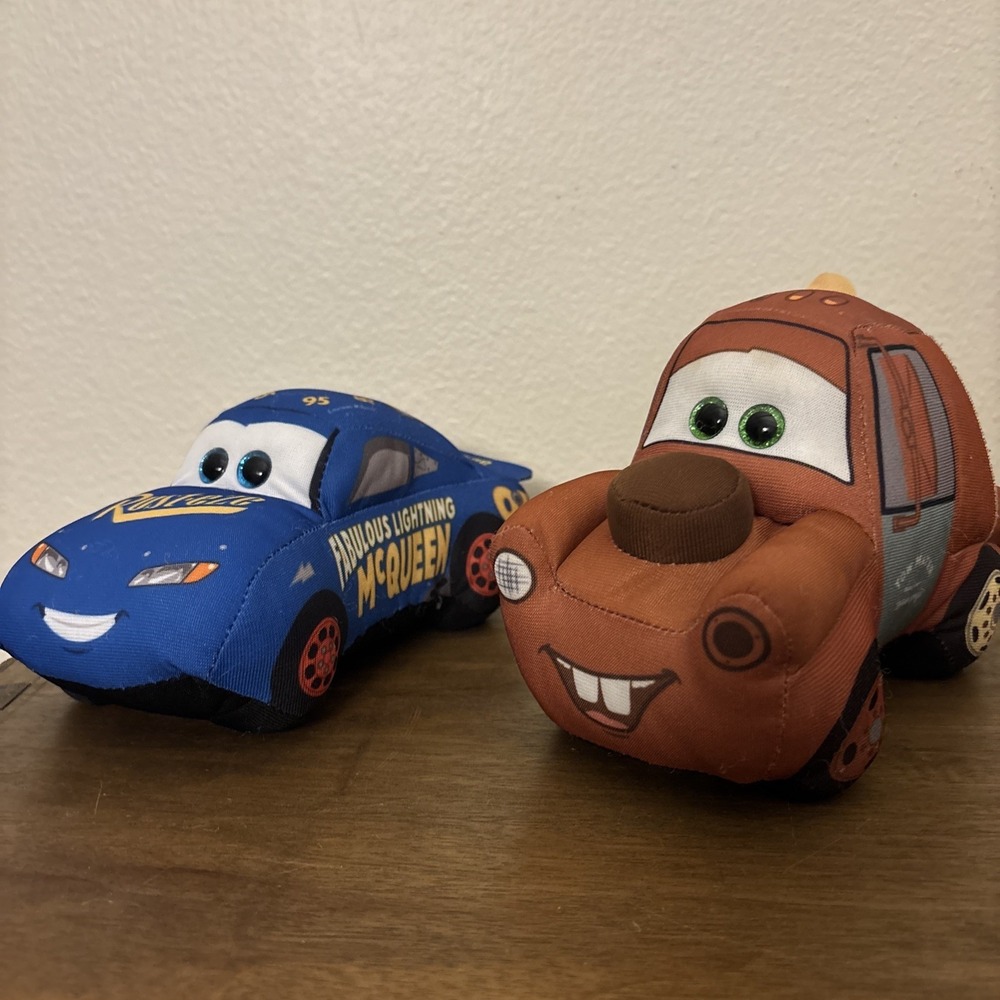 2 Disney Pixar Cars Ty Plush Toys Tow Mater Plush & Lightning McQueen Plush